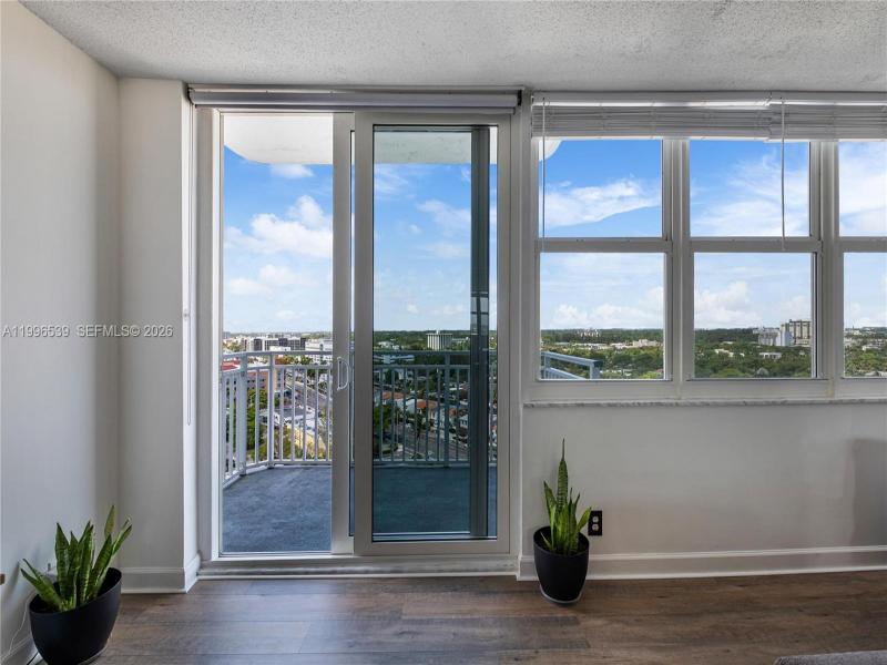 Comprar apartamento en Bayview Towers A1607