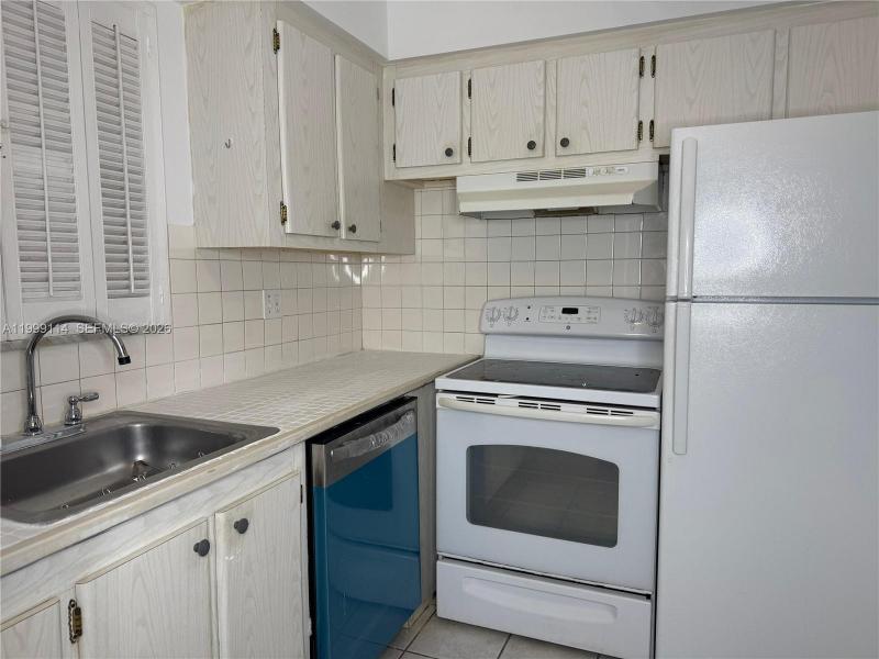 Property photo # 4