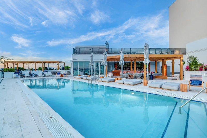 Condo for sale at Tiffany House Th3