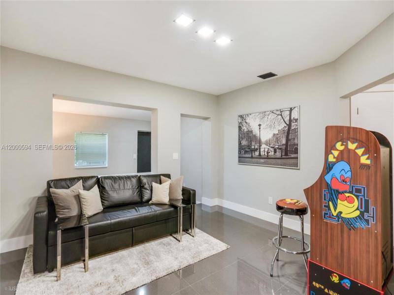 Property photo # 7
