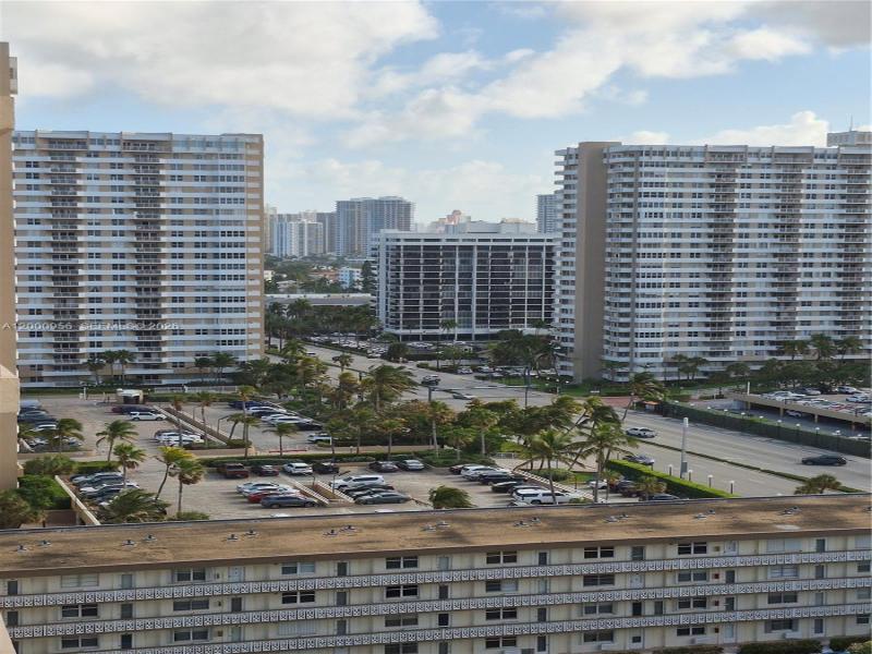 Condo for sale at Malaga Towers 17C