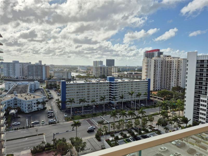 Condo for sale at Malaga Towers 17C