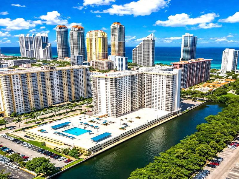 Condo for sale at Winston Towers 2404