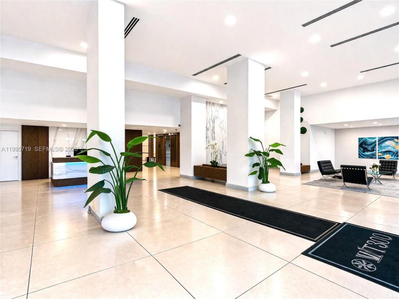 Condo for sale at Winston Towers 2404