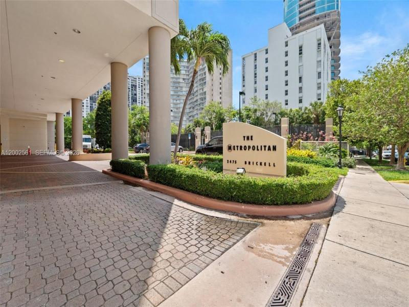 Metropolitan at Brickell Apt #1805