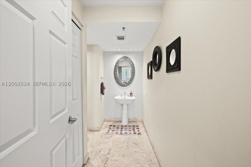 Comprar apartamento no Two Tequesta Point 1205