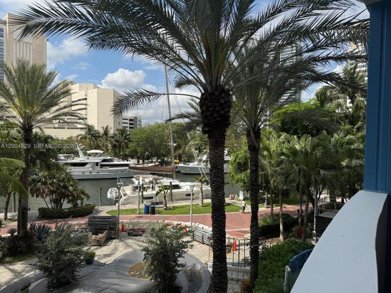 Condo for sale at Las Olas River House 304