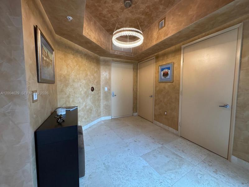 Condo for sale at Las Olas River House 304