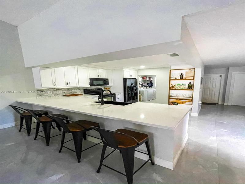 Property photo # 6