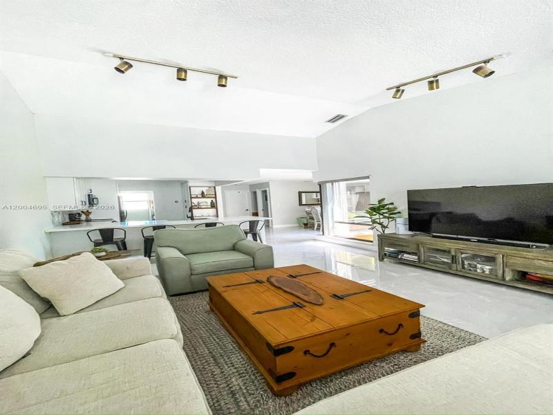 Property photo # 3