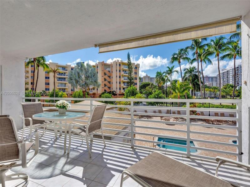Condo for sale at Le Frontenac 210