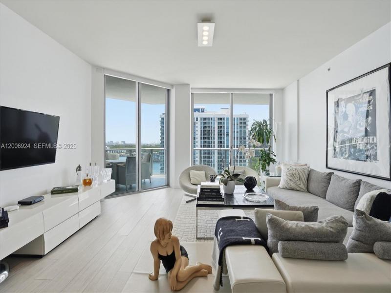 Property photo # 6