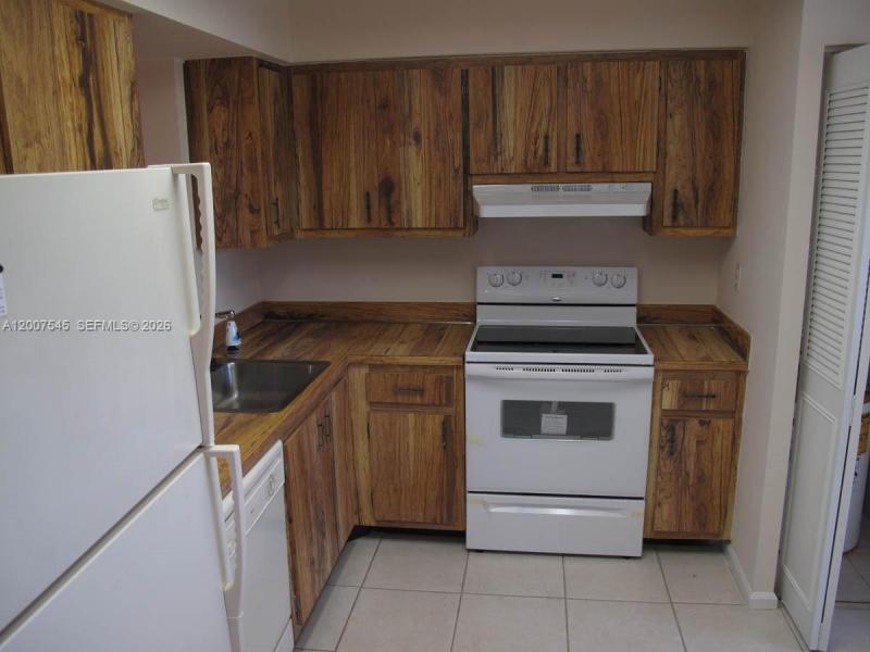 Property photo # 0