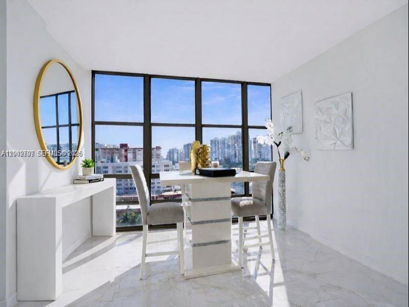 Condo for sale at Avant Garde 1206