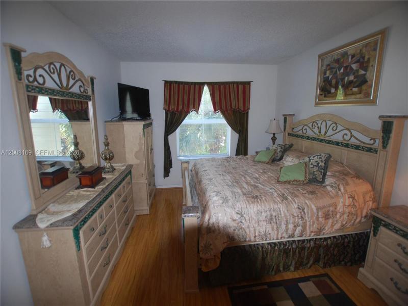 Property photo # 8