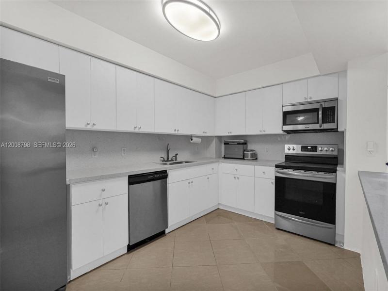 Comprar apartamento en Corinthian Condo 2E