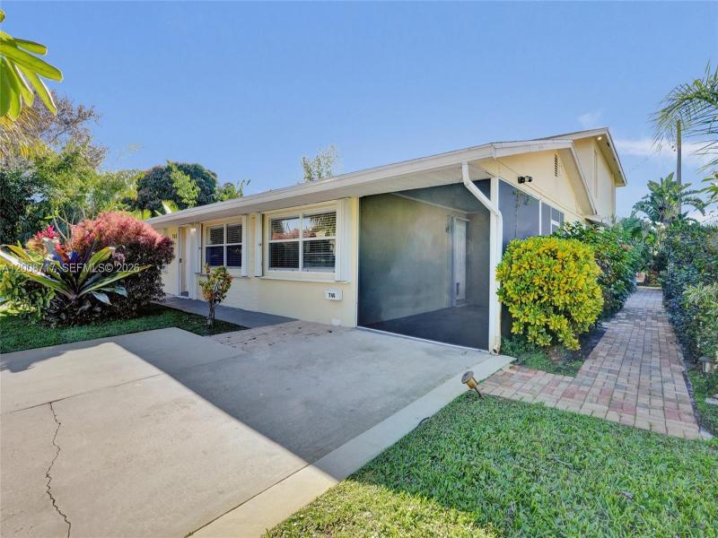 Property photo # 9