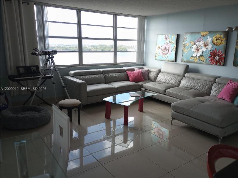 Property photo # 9