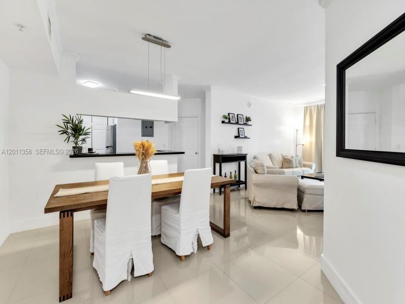 Comprar apartamento en Porto Bellagio 1610