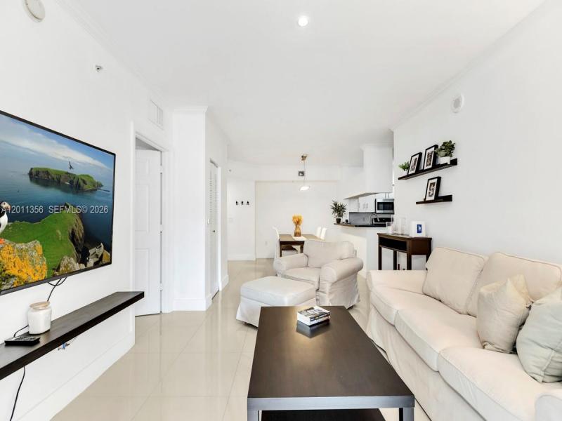 Comprar apartamento en Porto Bellagio 1610
