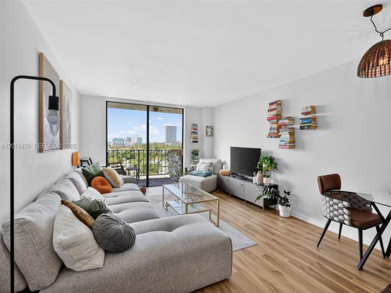 Property photo # 6