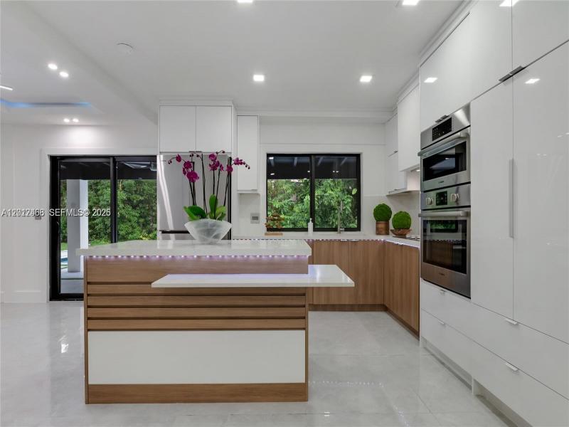 Property photo # 4