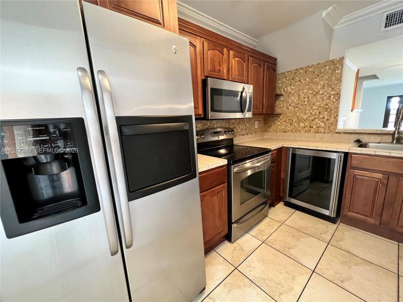 Property photo # 2