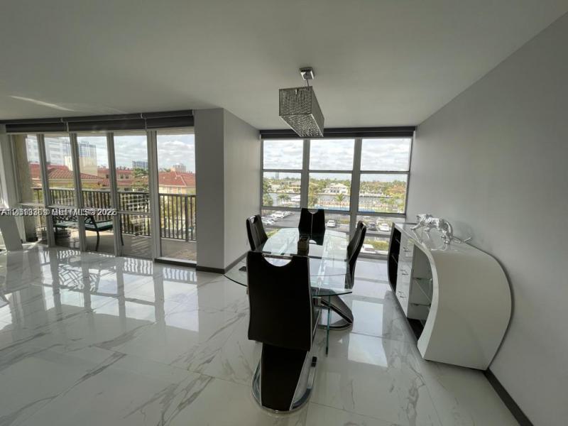 Condo for sale at Avant Garde East401
