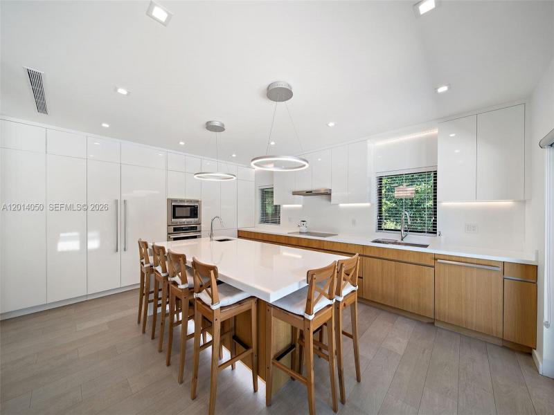 Property photo # 8
