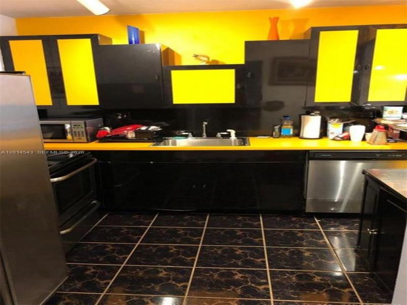 Condo for sale at Olympus Towers 418