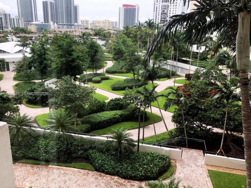 Condo for sale at Olympus Towers 418