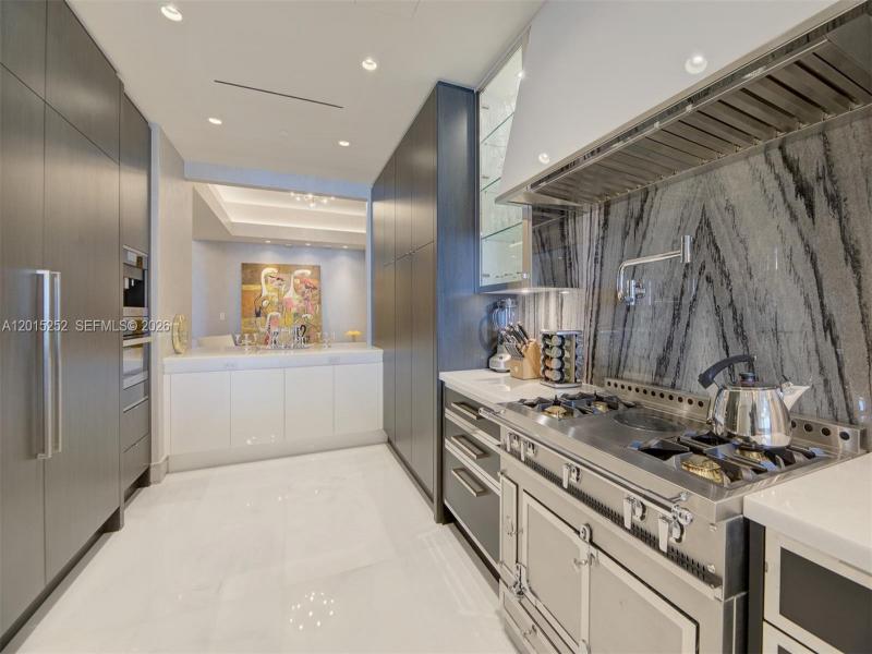Property photo # 9