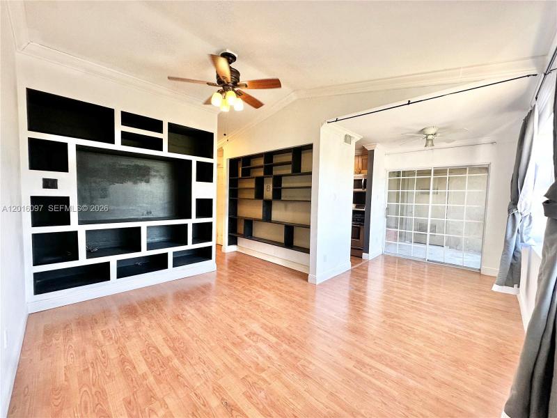 Property photo # 0