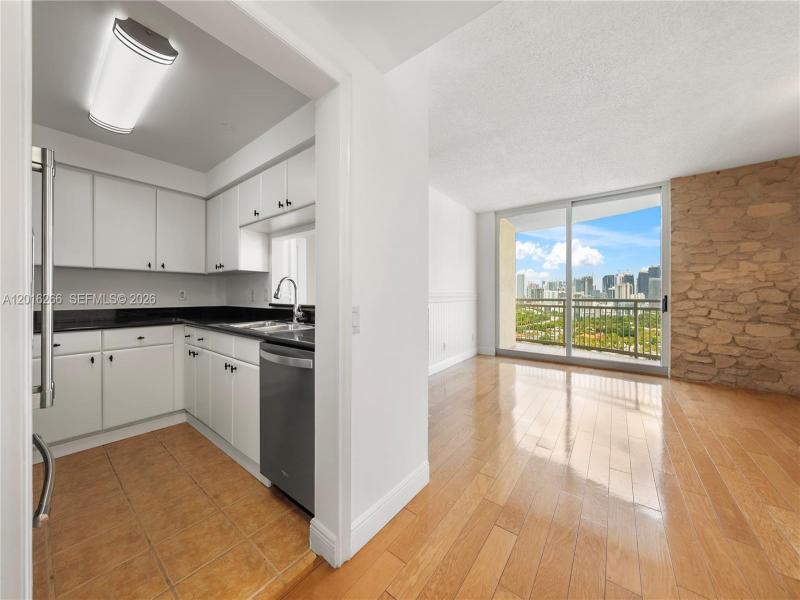 Comprar apartamento en Metropolitan at Brickell 2206
