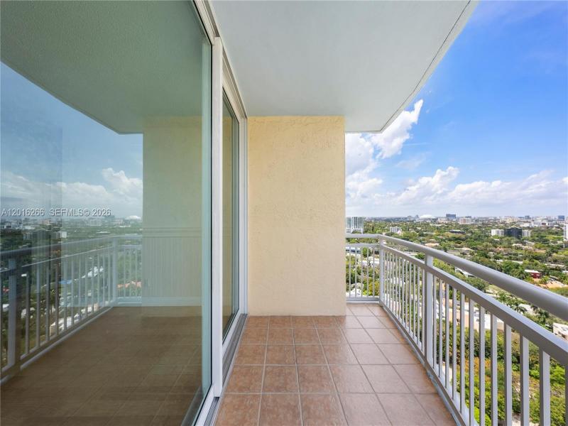 Comprar apartamento en Metropolitan at Brickell 2206