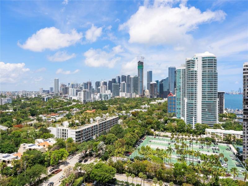 Comprar apartamento en Metropolitan at Brickell 2206
