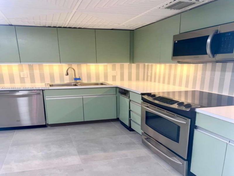 Property photo # 6