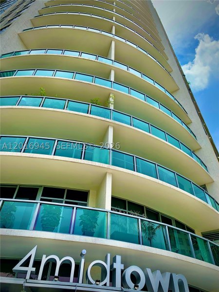 Apartment for rent at Midtown Miami 4 H1903