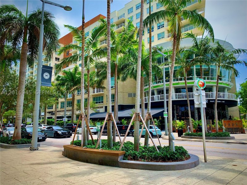 Apartment for rent at Midtown Miami 4 H1903