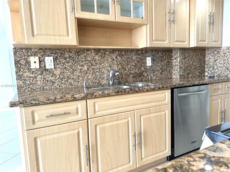 Property photo # 9