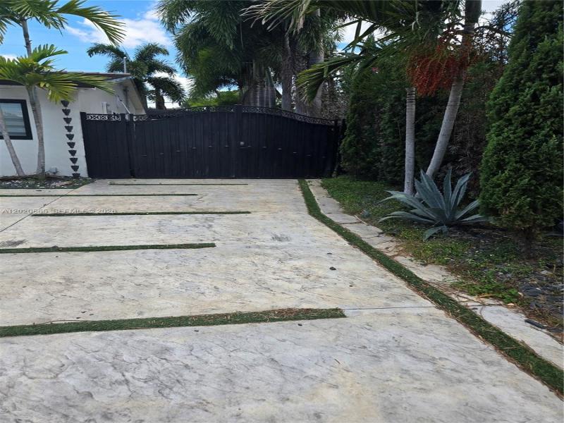 Property photo # 4