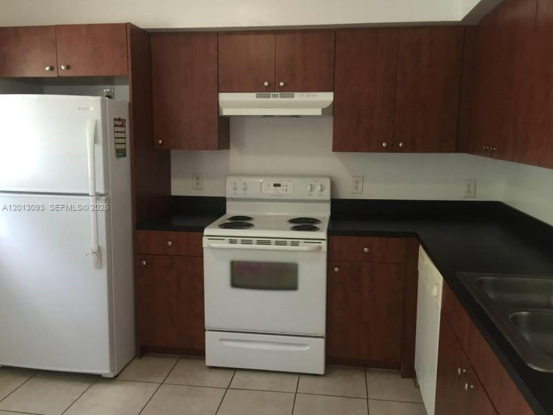 Property photo # 9