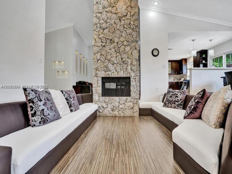 Property photo # 7