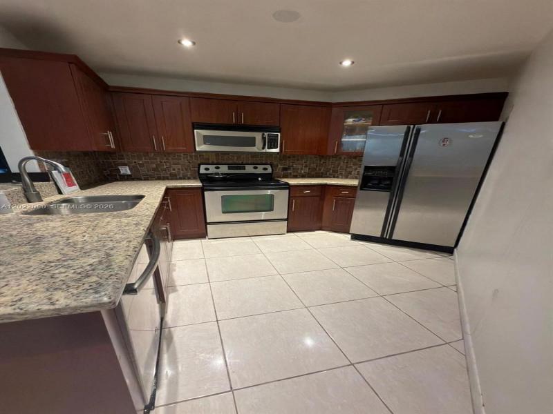 Property photo # 4