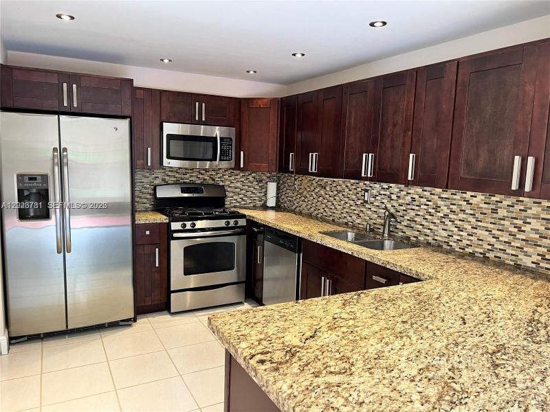 Property photo # 7