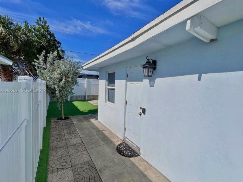 Property photo # 0