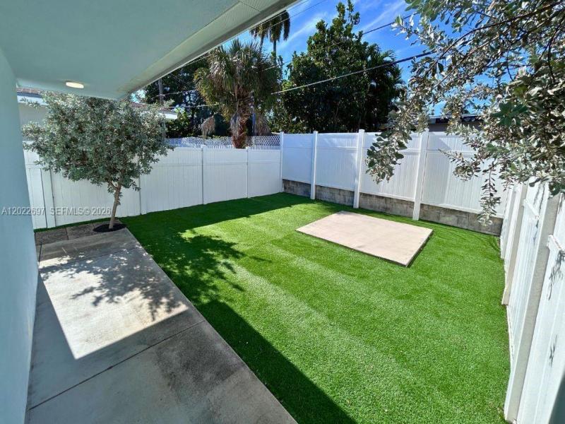 Property photo # 9