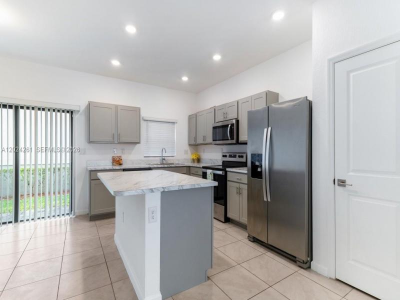 Property photo # 6