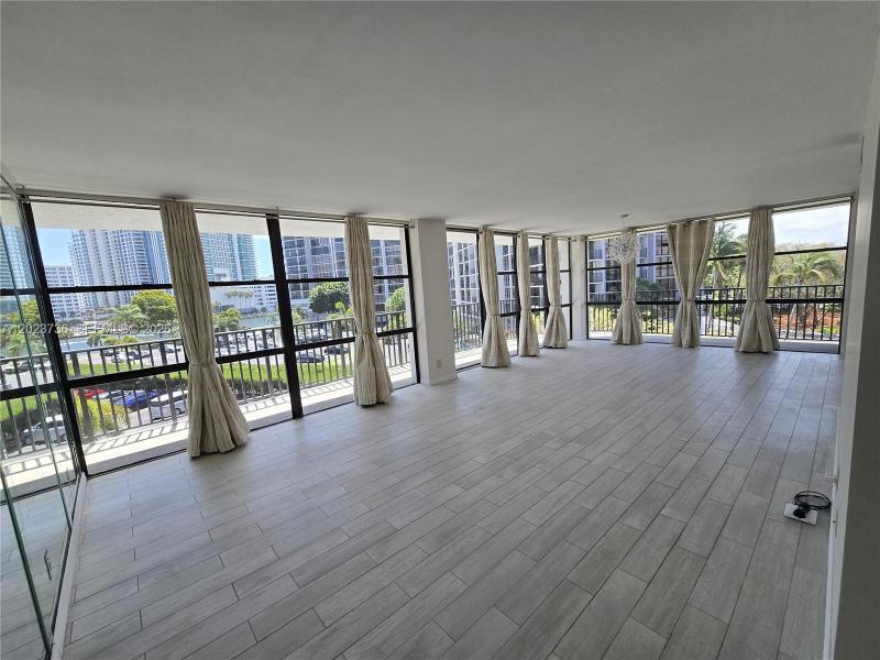Condo for sale at Oceanview Park 430