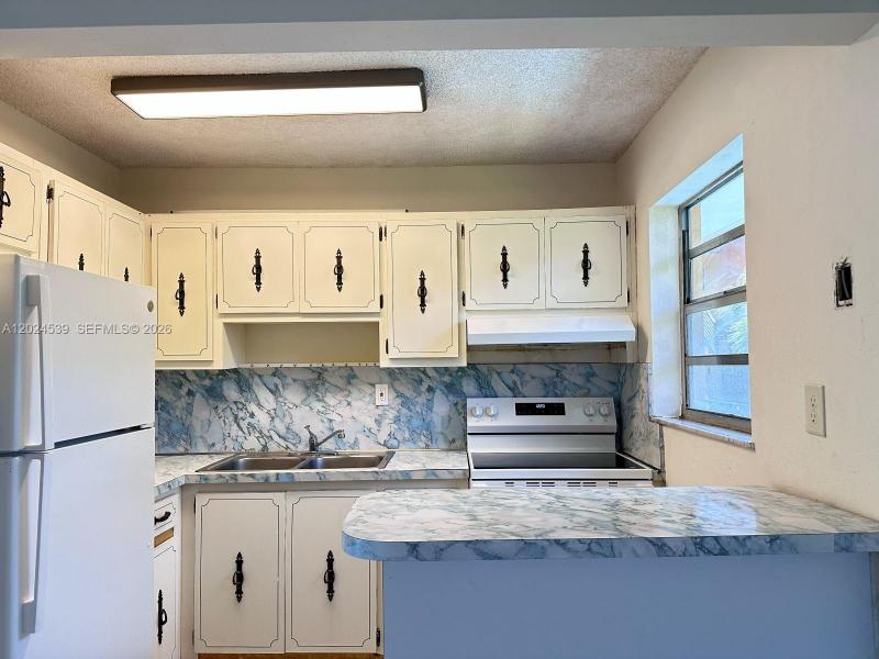 Property photo # 2